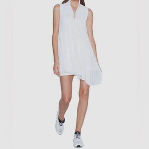 Akris Women's White Sleeveless Asymmetric Babydoll‎ Blouse Size 6